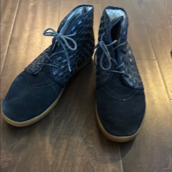 Android HommeBlue Textured Chukka Boots - Picture 2 of 12